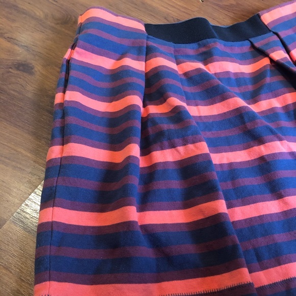 RACHEL Rachel Roy Pleaded Shirt w/zipper. Size Med - Picture 2 of 8